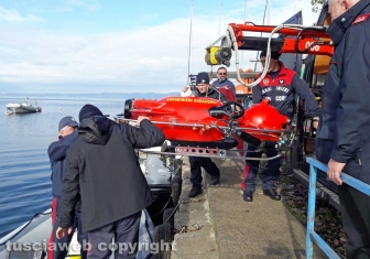 Montefiascone - Le ricerche dello scomparso - Carabinieri - Il Rov