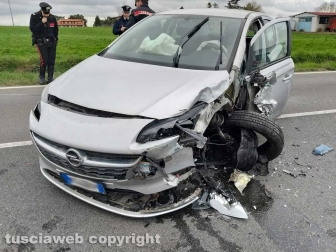 Viterbo - Scontro auto - bus
