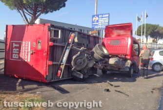 Tuscanese - Scontro auto-camion