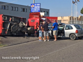 Tuscanese - Scontro auto-camion