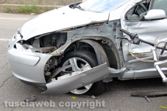 Viterbo - Scontro auto - moto