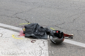 Viterbo - Scontro auto - moto