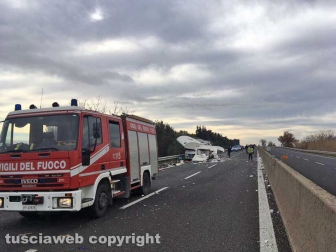 Scontro camper-camion