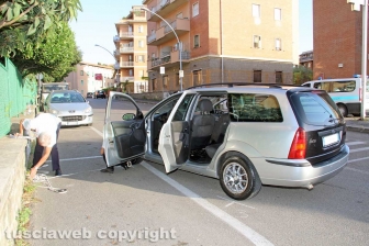 Viterbo - Incidente tra auto in via Alessandro Volta