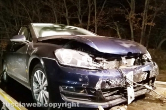 Scontro tra tre auto sulla Commenda