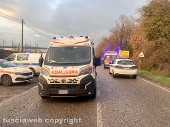 Viterbo - Scontro tra tre auto sulla Teverina
