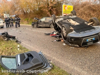 Viterbo - Scontro tra tre auto sulla Teverina