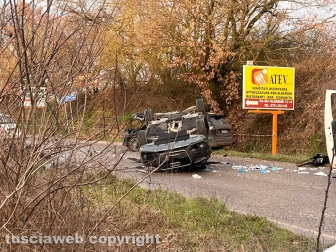 Viterbo - Scontro tra tre auto sulla Teverina