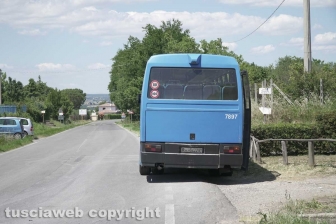 Scooter contro autobus, un morto