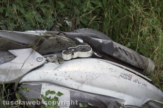 Scooter contro autobus, un morto
