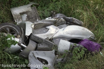 Scooter contro autobus, un morto
