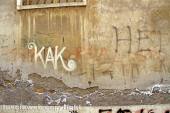 Scritte politiche sui muri