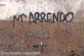 Scritte politiche sui muri