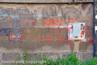 Scritte politiche sui muri