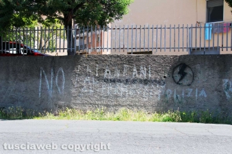 Scritte politiche sui muri