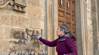 Scritte sataniche sulla chiesa di San Faustino - L'intervento di Eleonora Petrilli, biologa nutrizionista viterbese