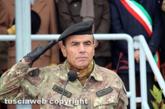 Scuola sottufficiali, Toscani De Col nuovo comandante