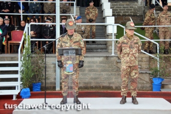 Scuola sottufficiali, Toscani De Col nuovo comandante