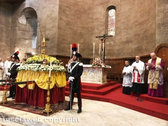 Sfila il cuore di Santa Rosa