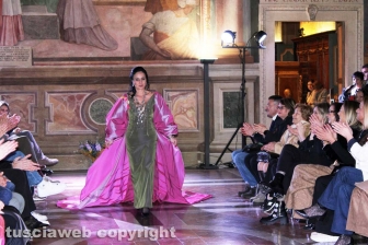 Viterbo - Sfilata di rinascita, eleganza e resilienza - Katia Scardozzi