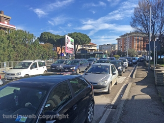 Sfonda vetrina col furgone