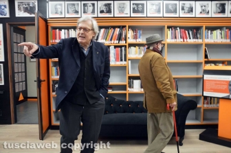 Sgarbi in biblioteca