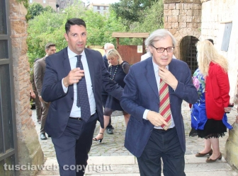Sgarbi sindaco, il debutto