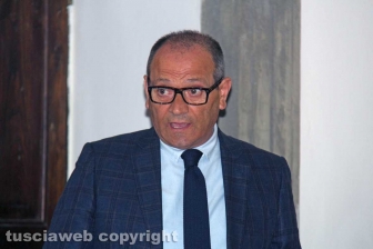 Sgarbi sindaco, il debutto