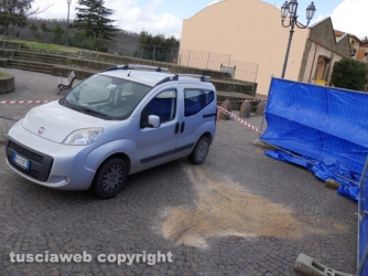 Barbarano Romano - Si spara in piazza