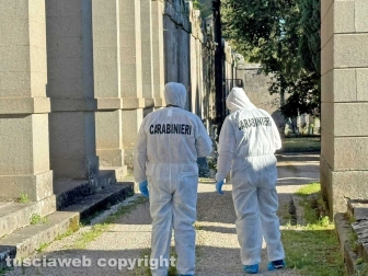 Viterbo - Si uccide con un colpo di pistola davanti al cimitero - Le indagini dei carabinieri