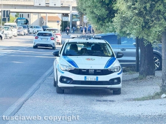 Viterbo - Si uccide con un colpo di pistola davanti al cimitero