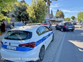 Viterbo - Si uccide con un colpo di pistola davanti al cimitero