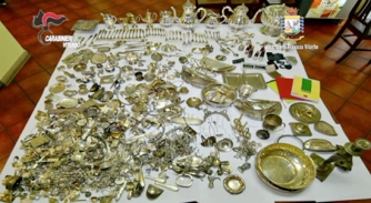 Il materiale sequestrato nell\'operazione Silver & Gold