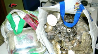 Il materiale sequestrato nell\'operazione Silver & Gold
