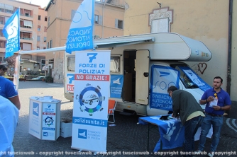 La manifestazione Sap agli Almadiani