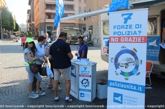 La manifestazione Sap agli Almadiani