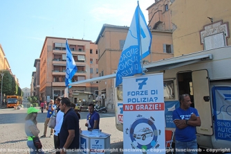 La manifestazione Sap agli Almadiani
