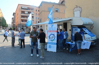 La manifestazione Sap agli Almadiani