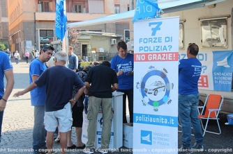 La manifestazione Sap agli Almadiani