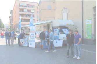La manifestazione Sap agli Almadiani