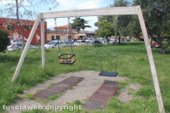 Sit in al parco del Carmine