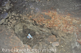 Uno scavo clandestino