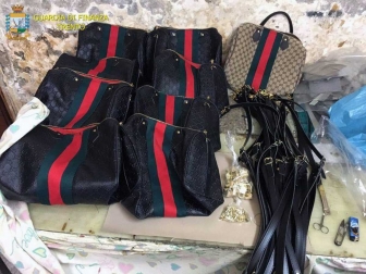 La Guardia di finanza smantella traffico di false griffe di lusso