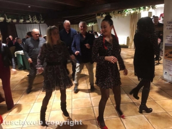 Solidarietà e divertimento alla "Serata dele rose"