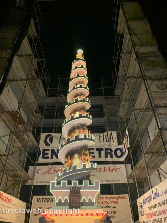 Minimacchina di santa Rosa - Spirale di fede sfila per le vie del Pilastro