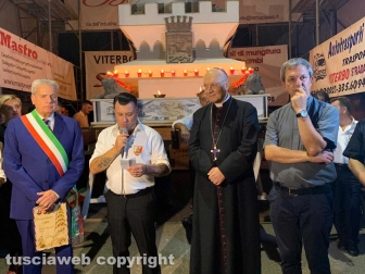 Minimacchina di santa Rosa - Spirale di fede sfila per le vie del Pilastro