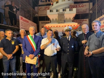 Minimacchina di santa Rosa - Spirale di fede sfila per le vie del Pilastro