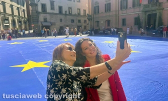 Viterbo - Srotolata la bandiera d’Europa per la Half Marathon