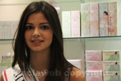 Miss Italia, Stefania Bivone, a Viterbo - alla profumeria Glamour