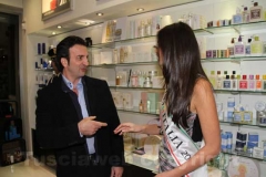 Miss Italia, Stefania Bivone, a Viterbo - alla profumeria Glamour